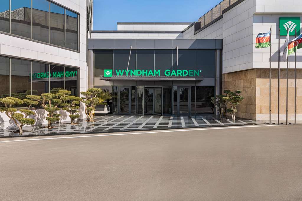 wyndham garden baku