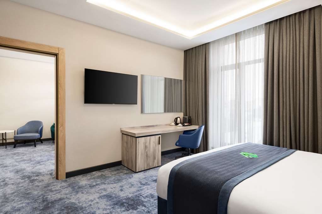 wyndham garden baku