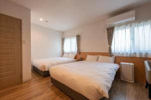 hotel r9 the yard sakai