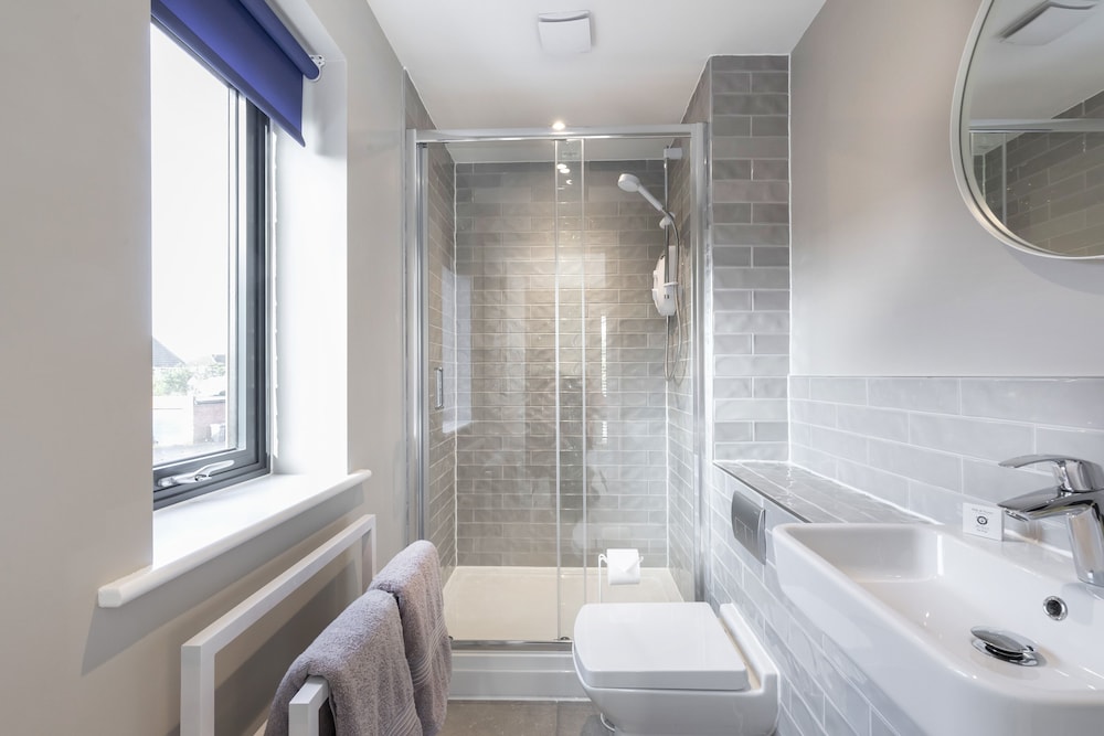 luxurious two bedroom apartment