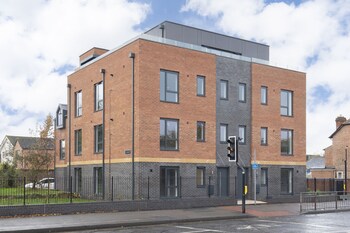 Luxurious Two Bedroom Apartment,,0 star