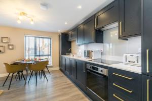 luxurious two bedroom apartment