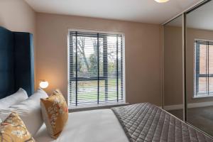 luxurious two bedroom apartment