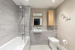 luxurious two bedroom apartment
