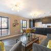 luxurious two bedroom apartment