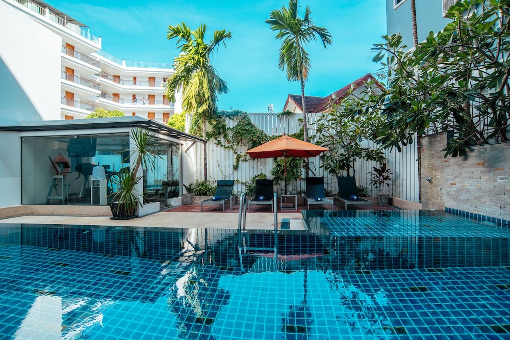 citrus patong hotel by compass hospitality