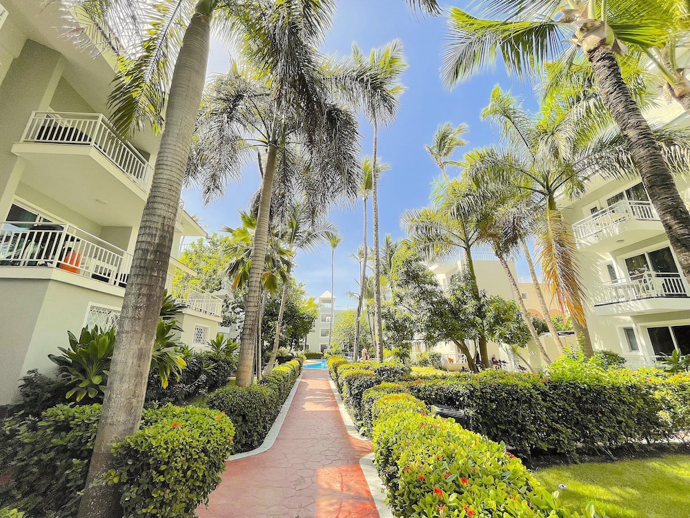 relax studios deluxe pool wifi beach