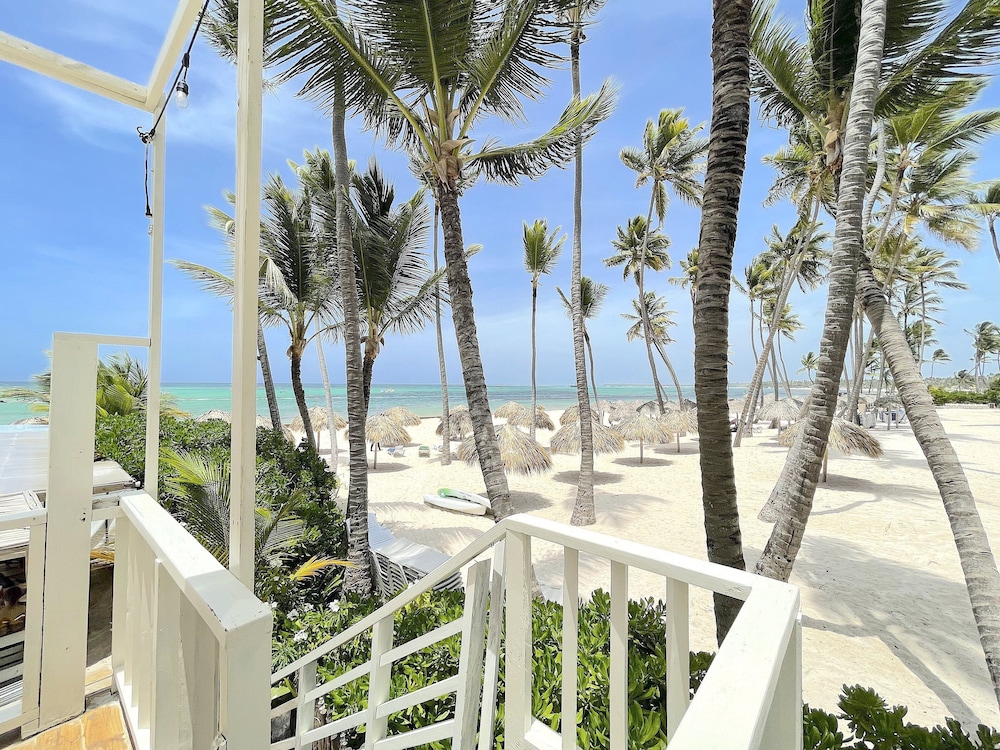 relax studios deluxe pool wifi beach