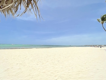 relax studios deluxe pool wifi beach