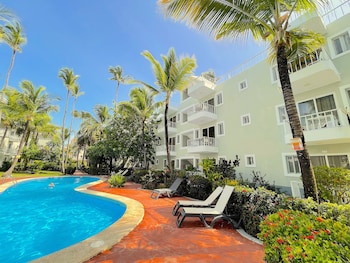 relax studios deluxe pool wifi beach