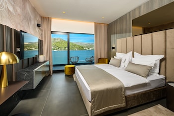 marinus beach hotel