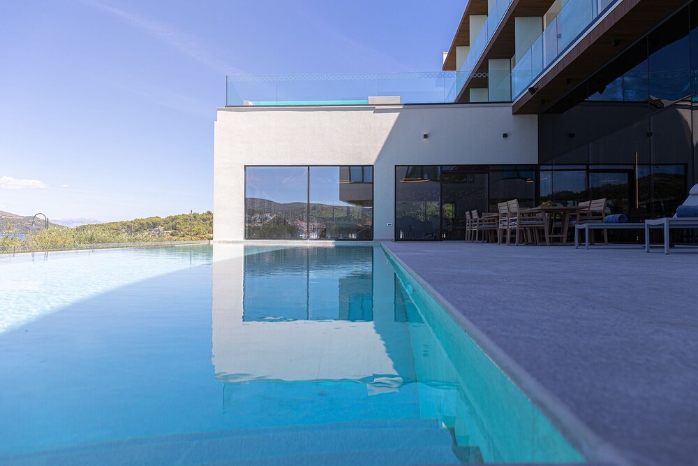 marinus beach hotel