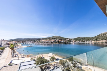 marinus beach hotel
