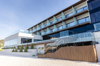 marinus beach hotel