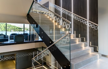 marinus beach hotel