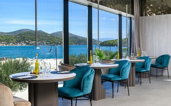 marinus beach hotel