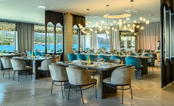 marinus beach hotel