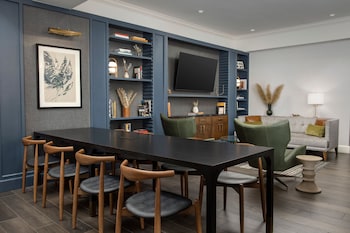 Courtyard By Marriott Savannah Downtown/Historic District,Garden City>>Chatham County,3 star