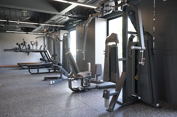 12 the residence hotel and apartment