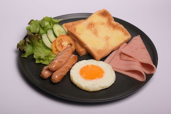 12 the residence hotel and apartment