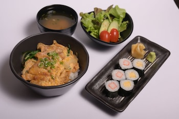 12 the residence hotel and apartment