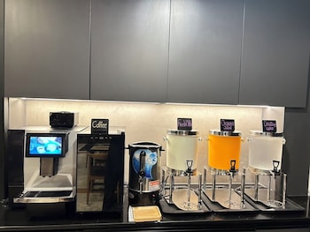 12 the residence hotel and apartment