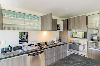 capitalia luxury apartments dumas