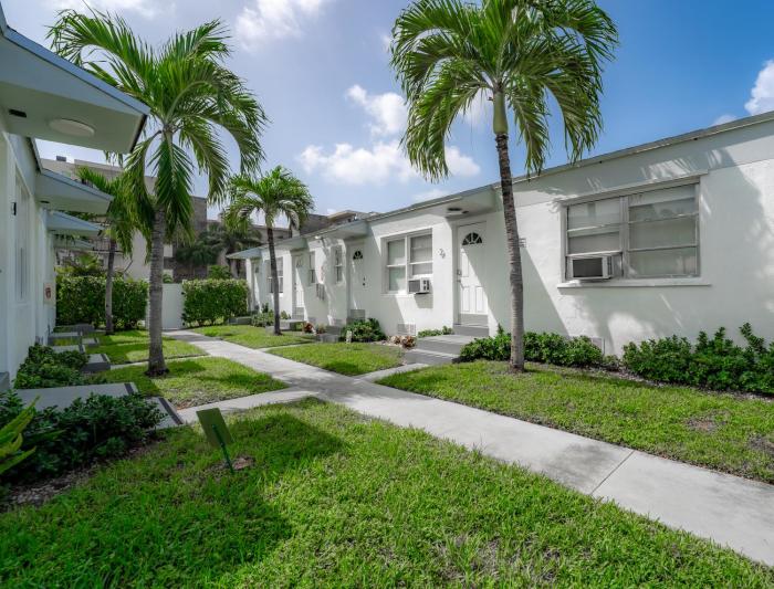 praia hotel boutique and apartments hollywood