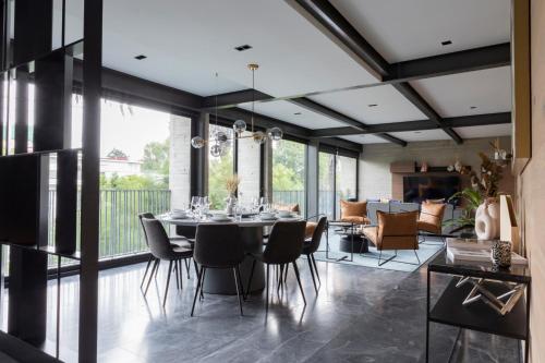 capitalia luxury apartments moliere