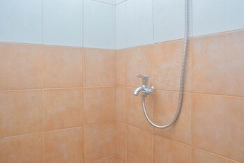 Comfy And Best Deal 2Br At Green Pramuka City Apartment,,0 star