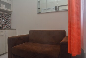 Comfy And Best Deal 2Br At Green Pramuka City Apartment,,0 star