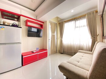 spacious 2br at jarrdin cihampelas apartment