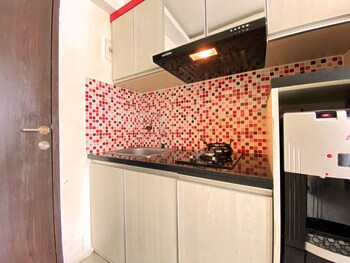 spacious 2br at jarrdin cihampelas apartment