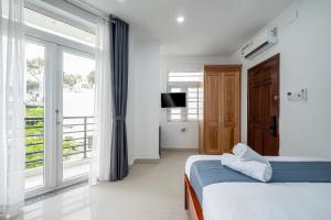 cozrum homes retro house