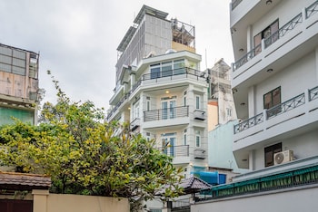 cozrum homes retro house