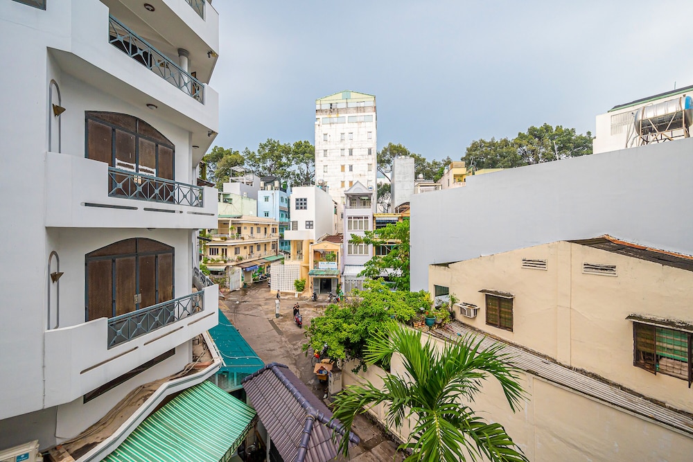 cozrum homes retro house