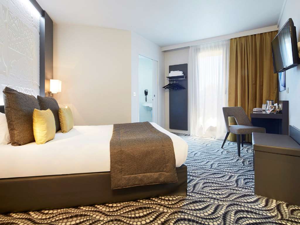 kyriad paris ouest bezons la defense