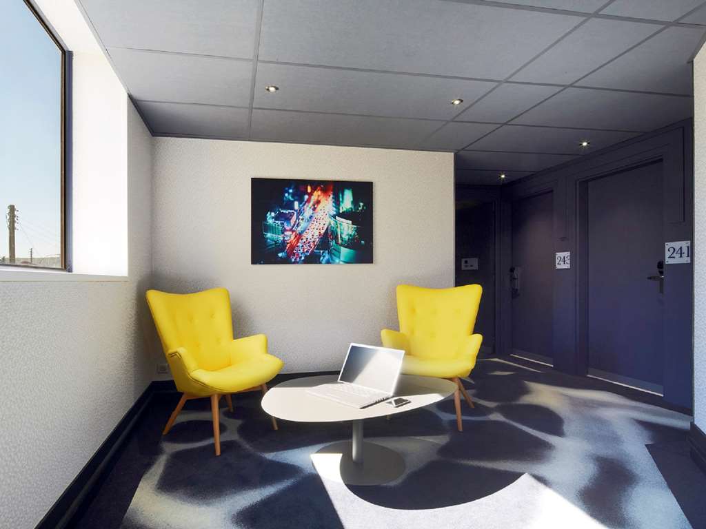 kyriad paris ouest bezons la defense