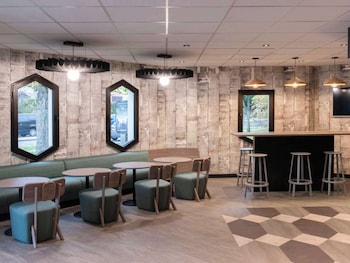 ibis cergy pontoise le port