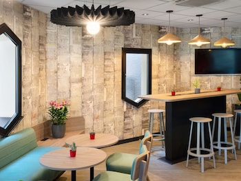 ibis cergy pontoise le port