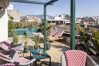 via sants hotel barcelona tapestry collection by hilton