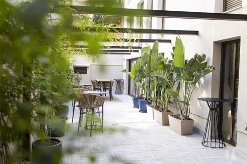 via sants hotel barcelona tapestry collection by hilton