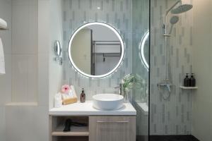 Jonox Phuket Karon Hotel,,4 star