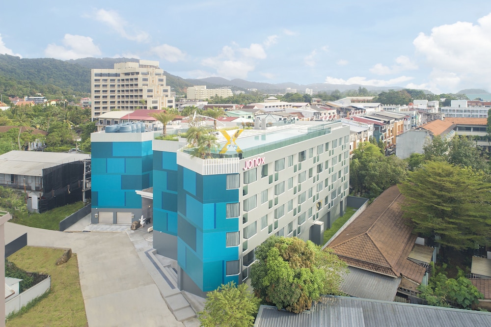 jonox phuket karon hotel