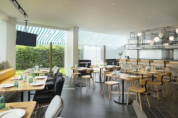 jonox phuket karon hotel