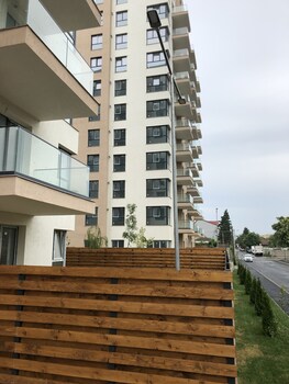 cozy 2 room penthouse lakeview w14