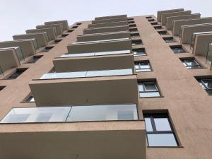cozy 2 room penthouse lakeview w14