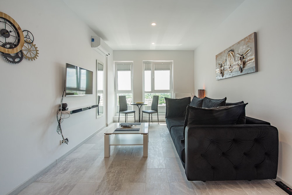 cozy penthousestudio cityview w12