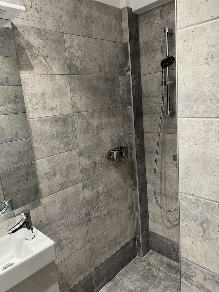 fancy penthousestudio lakeview w10