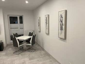 stunning 3 room penthouse w10 w11